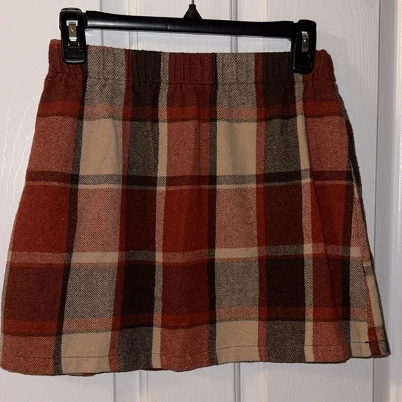 Plaid Mini Skirt_great for Fall - Picture 5 of 7